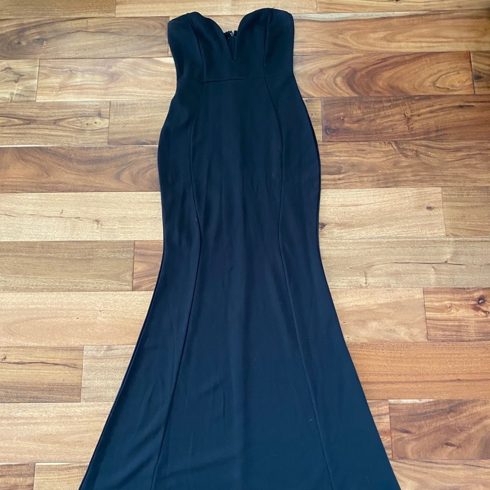 Black deep v strapless gown/ prom dress